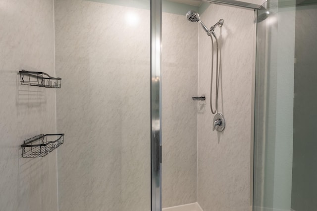 1003 Dewy Glen Ln, Princeton, TX 75407 - bathroom featuring a shower stall