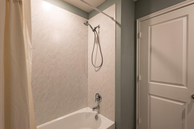 1003 Dewy Glen Ln, Princeton, TX 75407 - bathroom with shower / tub combo