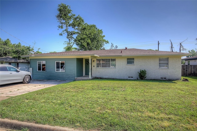 508 Ward St, Winnsboro, TX 75494 - ranch-style home featuring crawl space and brick siding