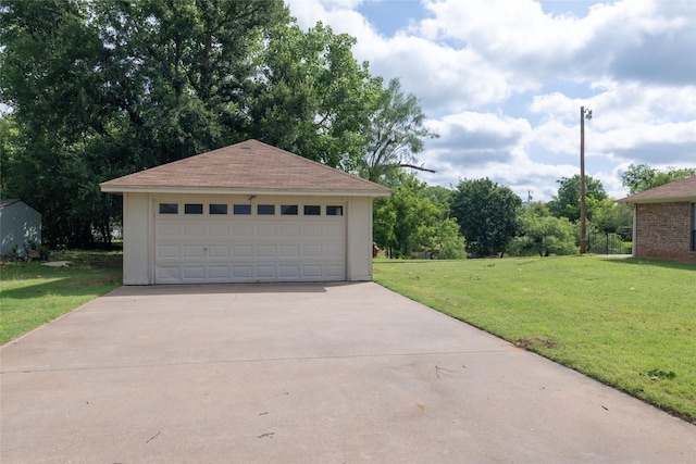 4007 Cherokee Ct, Granbury, TX 76048 - view of detached garage