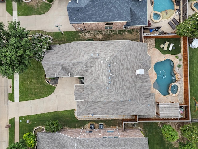 15534 Fox Meadow Ln, Frisco, TX 75035 - aerial view of a pool