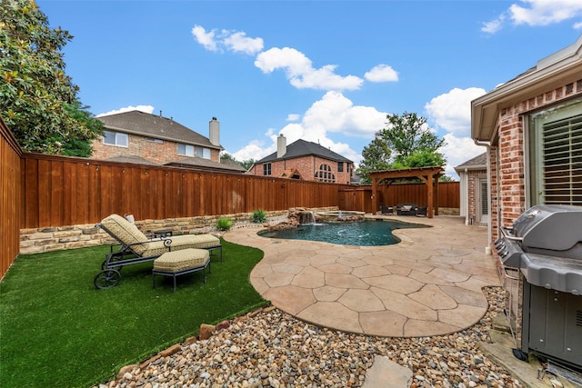 15534 Fox Meadow Ln, Frisco, TX 75035 - view of pool featuring a patio area, a pool with connected hot tub, and a grill