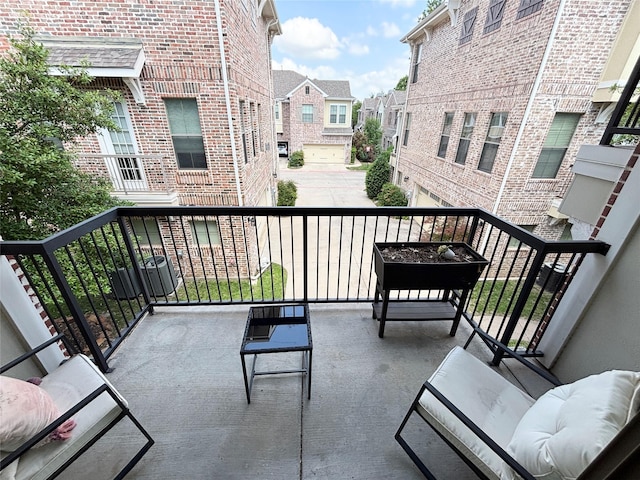 2016 Azure Pointe, Richardson, TX 75080 - balcony featuring a residential view