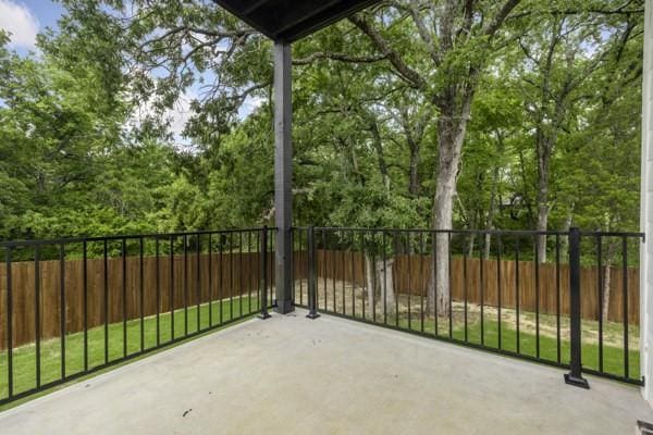 301 Bay Ct, Gun Barrel City, TX 75156 - view of patio / terrace