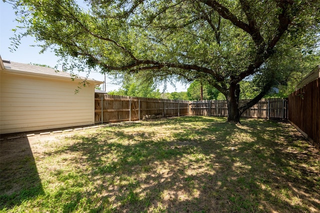 2521 Markland St, Irving, TX 75060 - view of yard