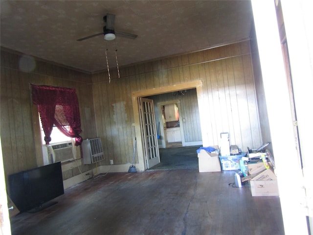 507 N Beaton St, Corsicana, TX 75110 - view of patio / terrace featuring a ceiling fan, heating unit, and cooling unit