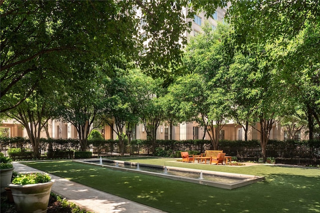 2525 N Pearl St Unit 1704, Dallas, TX 75201 - view of home's community with a game area
