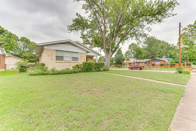 307 E Rio Grande St, Garland, TX 75041 - ranch-style house featuring brick siding