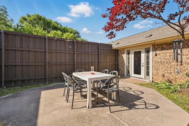 2739 Timberleaf Dr, Carrollton, TX 75006 - view of patio / terrace featuring outdoor dining space
