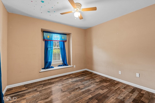 2020 Venus Dr, Bossier City, LA 71112 - empty room featuring wood finished floors, baseboards, and ceiling fan