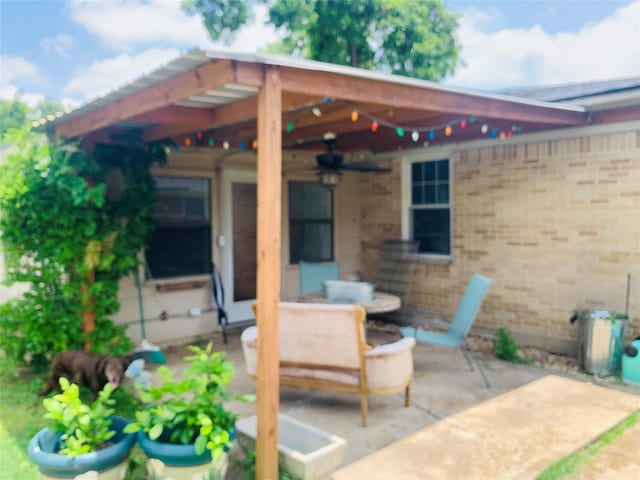 2009 W Way, Garland, TX 75042 - view of patio with a ceiling fan