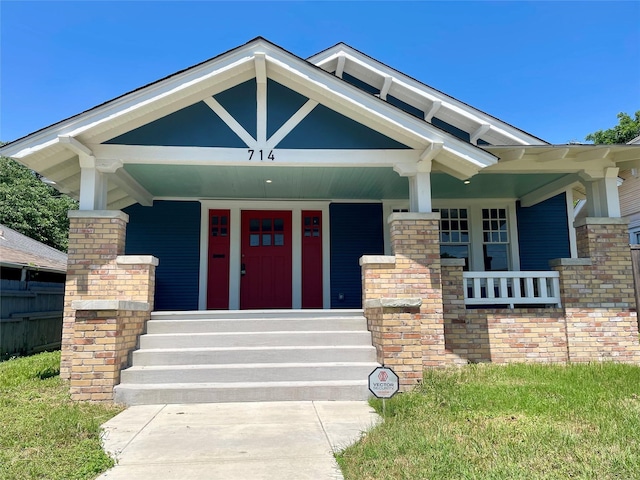 714 Beacon, Dallas, TX 75214 - doorway to property featuring a porch