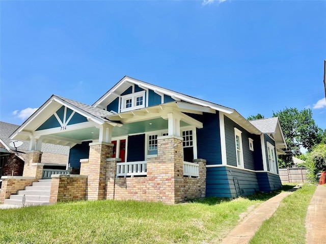 714 Beacon, Dallas, TX 75214 - craftsman-style home with covered porch and roof with shingles