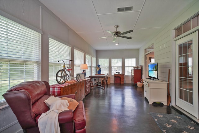 622 Green Meadow Trl, Holly Lake Ranch, TX 75765 - sunroom with finished concrete floors