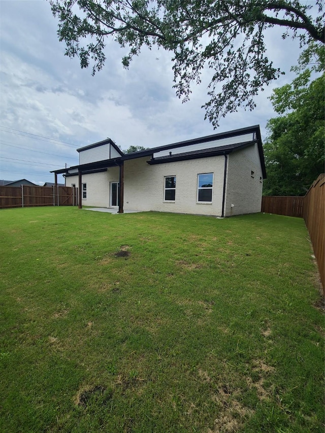 1506 Sayle St, Greenville, TX 75401 - view of rear view of property