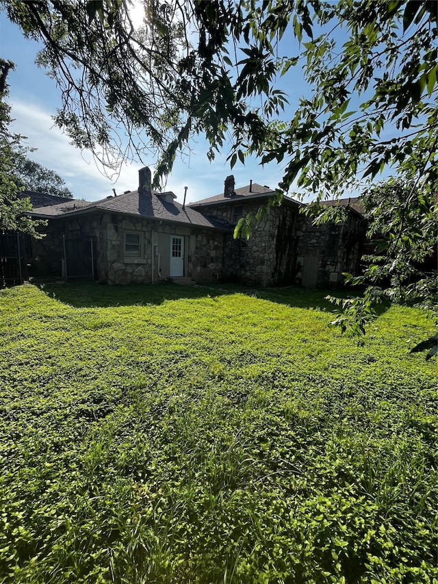 544 N Clinton St, Stephenville, TX 76401 - view of green lawn