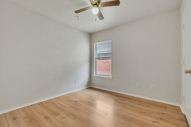 812 Piedmont Dr, Mckinney, TX 75071 - unfurnished room featuring a ceiling fan, baseboards, and light wood-style floors