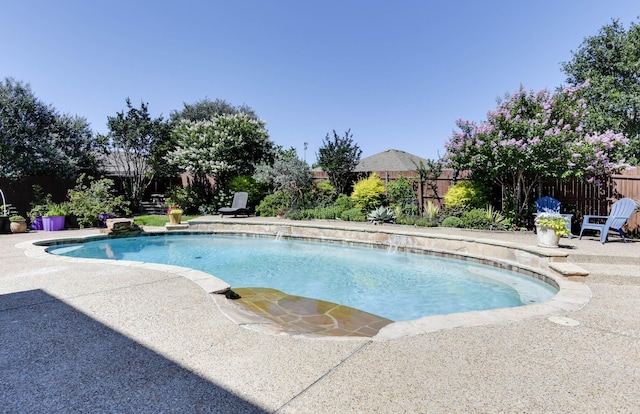 115 Roundup Rd, Waxahachie, TX 75165 - view of swimming pool featuring a patio area and a fenced backyard