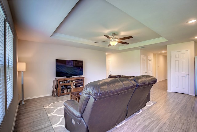 1805 Elderberry St, Royse City, TX 75189 - living area with a raised ceiling, ceiling fan, light wood-style floors, baseboards, and recessed lighting