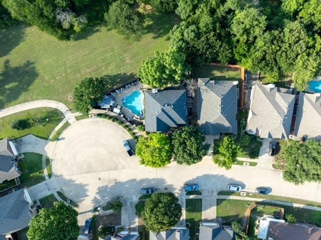 833 Tablerock Way, Lewisville, TX 75077 - aerial view of a pool area
