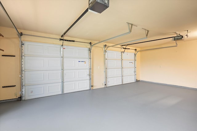 1511 Cabaniss Ln, Weatherford, TX 76088 - garage featuring a garage door opener
