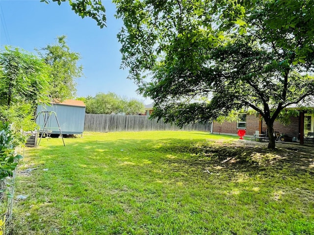 322 Cherry St, Weatherford, TX 76086 - view of yard