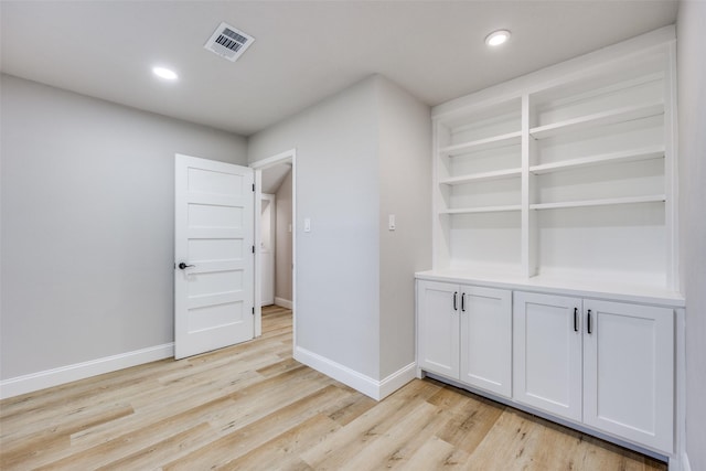 3414 Janlyn Ln, Farmers Branch, TX 75234 - spare room featuring baseboards, light wood-style flooring, and recessed lighting