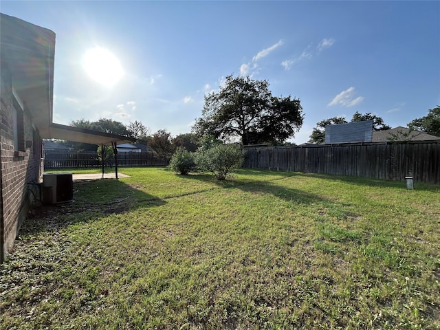 10058 Marblehead Ct, Fort Worth, TX 76108 - view of yard with central AC unit