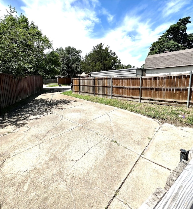 2617 Independence Dr, Mesquite, TX 75150 - view of patio