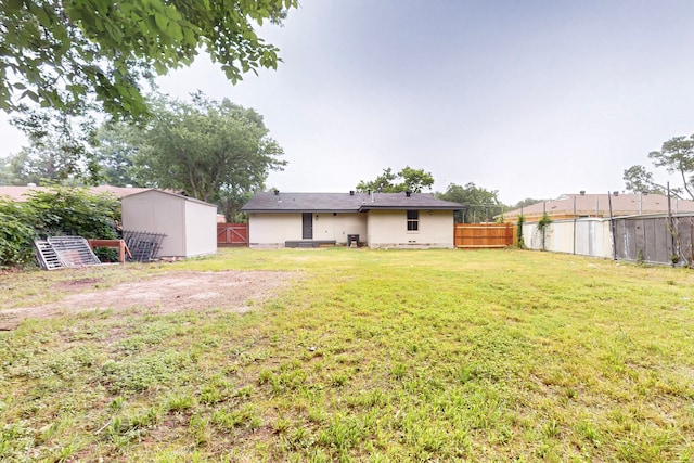 9726 Cushing Dr, Dallas, TX 75217 - view of rear view of house