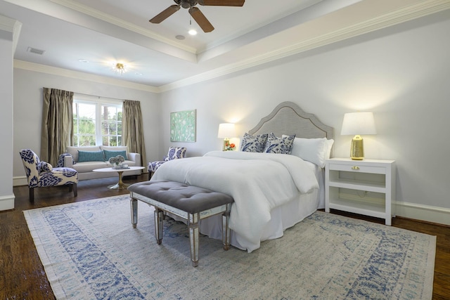 2900 Amherst Ave, University Park, TX 75225 - bedroom with ornamental molding, wood finished floors, baseboards, a tray ceiling, and recessed lighting