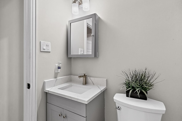 3039 Dutton Dr, Dallas, TX 75211 - bathroom with vanity and toilet