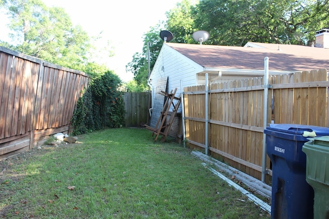 612 Ranier Cir, Garland, TX 75041 - view of yard