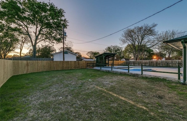 214 Betty Dr, Richardson, TX 75081 - view of yard at dusk