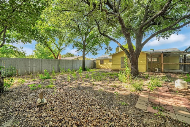 6825 John Dr, Richland Hills, TX 76118 - view of fenced backyard