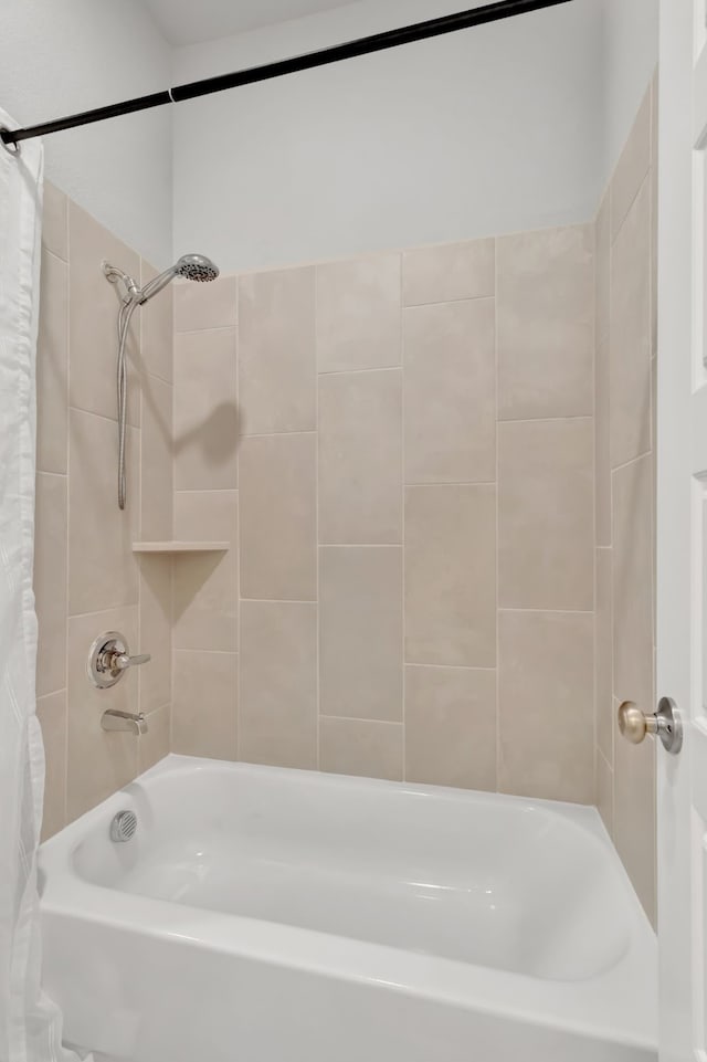 504 Arrowhead Ln, Haslet, TX 76052 - full bathroom featuring shower / tub combo
