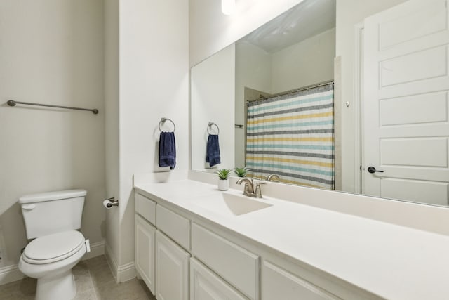 10113 Warberry Trl, Fort Worth, TX 76131 - full bath with toilet, vanity, baseboards, tile patterned flooring, and a shower with curtain