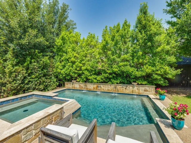 2040 Grassland Dr, Allen, TX 75013 - swimming pool featuring an in-ground hot tub