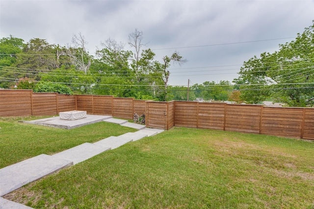 9139 Bretshire Dr, Dallas, TX 75228 - view of yard featuring a patio