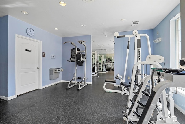 3225 Turtle Creek Blvd Unit 320, Dallas, TX 75219 - exercise room featuring recessed lighting and baseboards