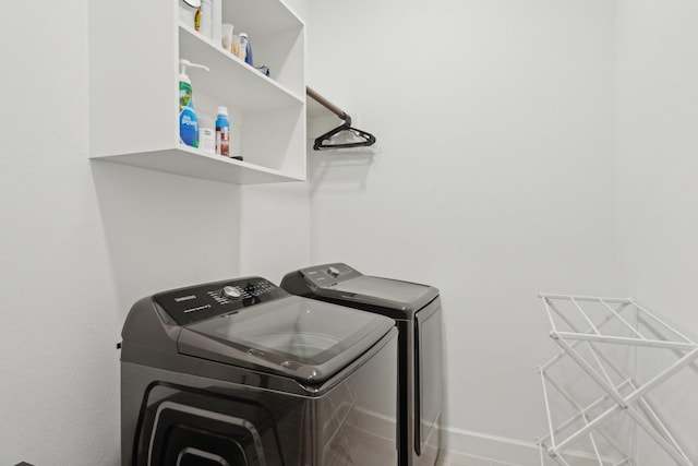 2241 Robin Way, Northlake, TX 76247 - laundry area featuring independent washer and dryer and baseboards
