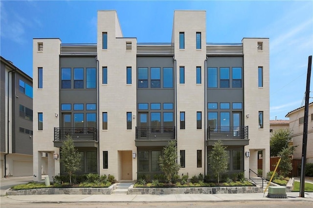3200 Ross Ave Unit 42, Dallas, TX 75204 - view of building exterior featuring central air condition unit