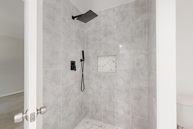 1723 Overbrook Dr, Arlington, TX 76014 - full bathroom with a tile shower and toilet