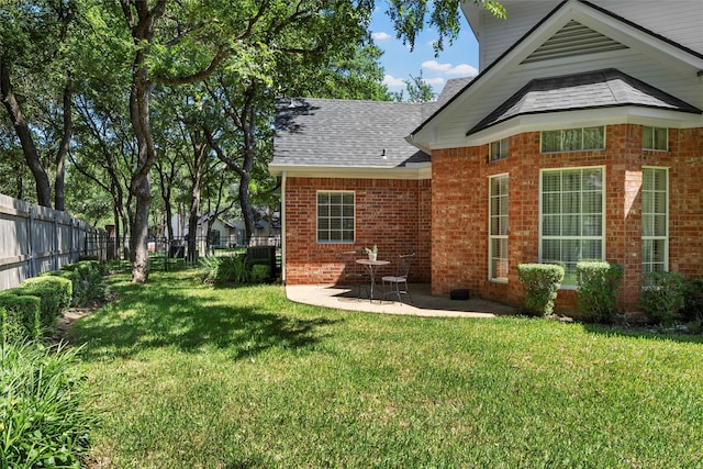 146 Shady Trl, Waco, TX 76657 - view of yard featuring a patio