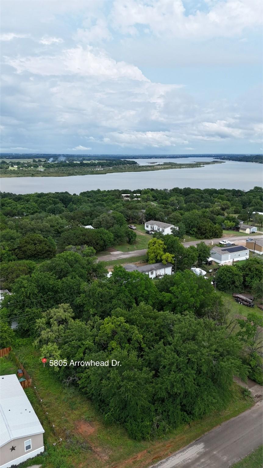 5805 Arrowhead Dr, Granbury, TX 76048