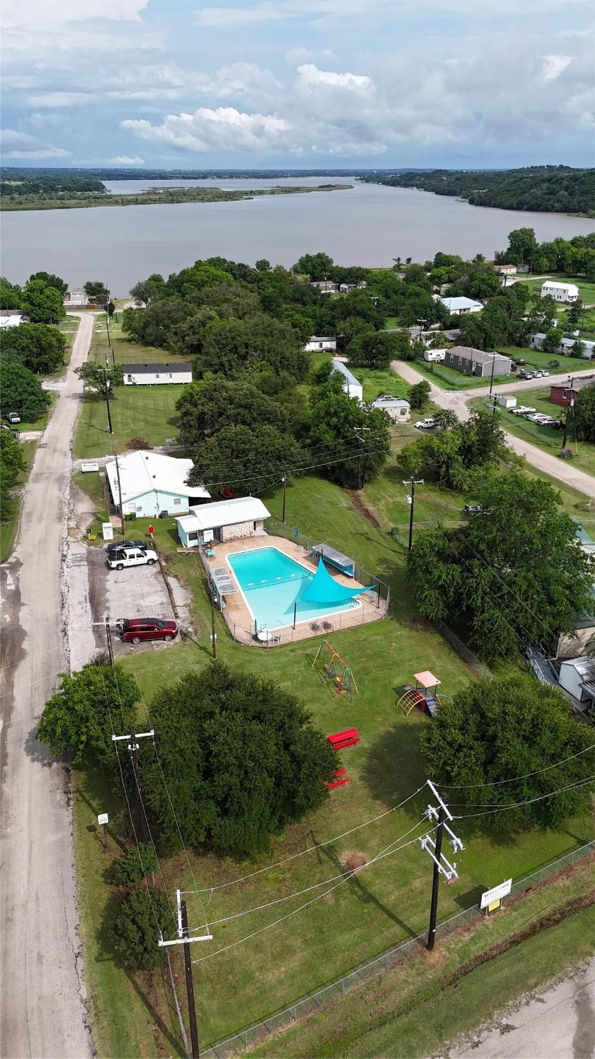 5805 Arrowhead Dr, Granbury, TX 76048