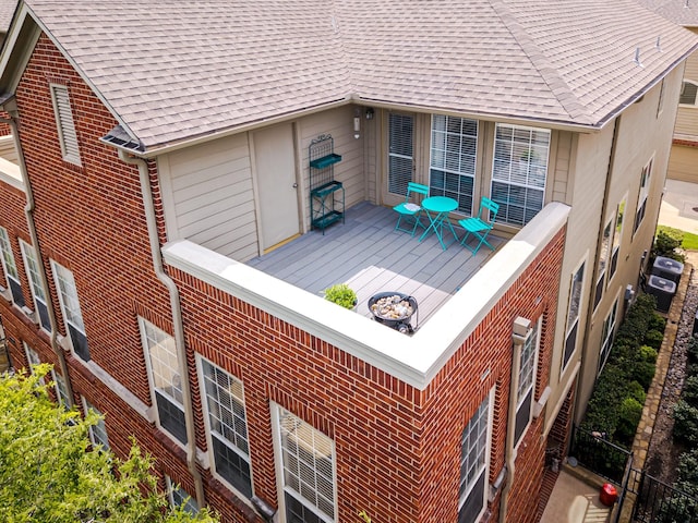 1015 W Bluff St, Fort Worth, TX 76102 - view of deck