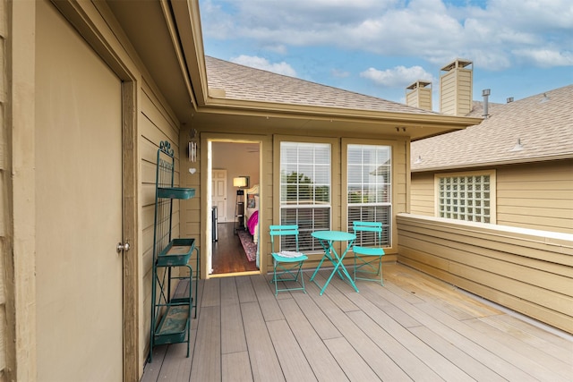 1015 W Bluff St, Fort Worth, TX 76102 - view of wooden deck