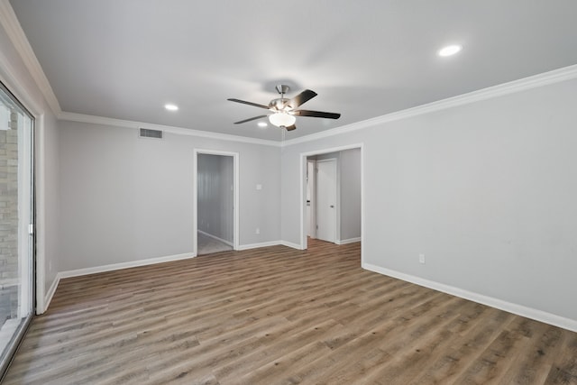 4900 Vega Ct E, Fort Worth, TX 76133 - unfurnished room featuring a ceiling fan, baseboards, crown molding, wood finished floors, and recessed lighting