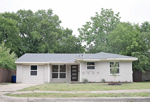 7810 Larchridge Dr, Dallas, TX 75232 - view of front of home with roof with shingles